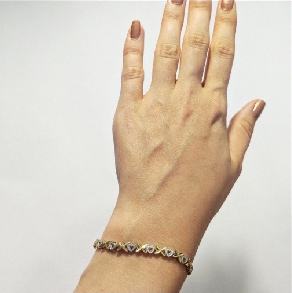10k yellow and white gold XO Bracelet.